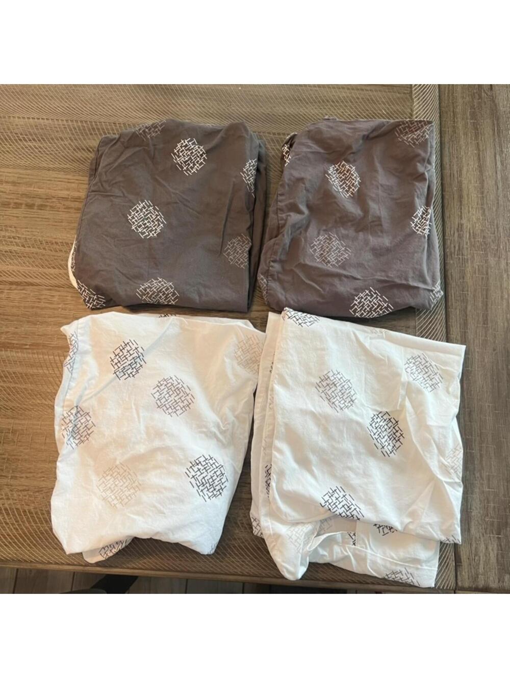 4Moms set of 4 Breeze 5-Bassinet Sheets 2 white/2gray